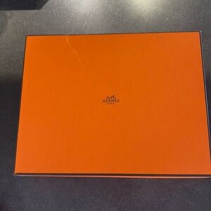 Empty Hermes - Oran sandal shoe box.